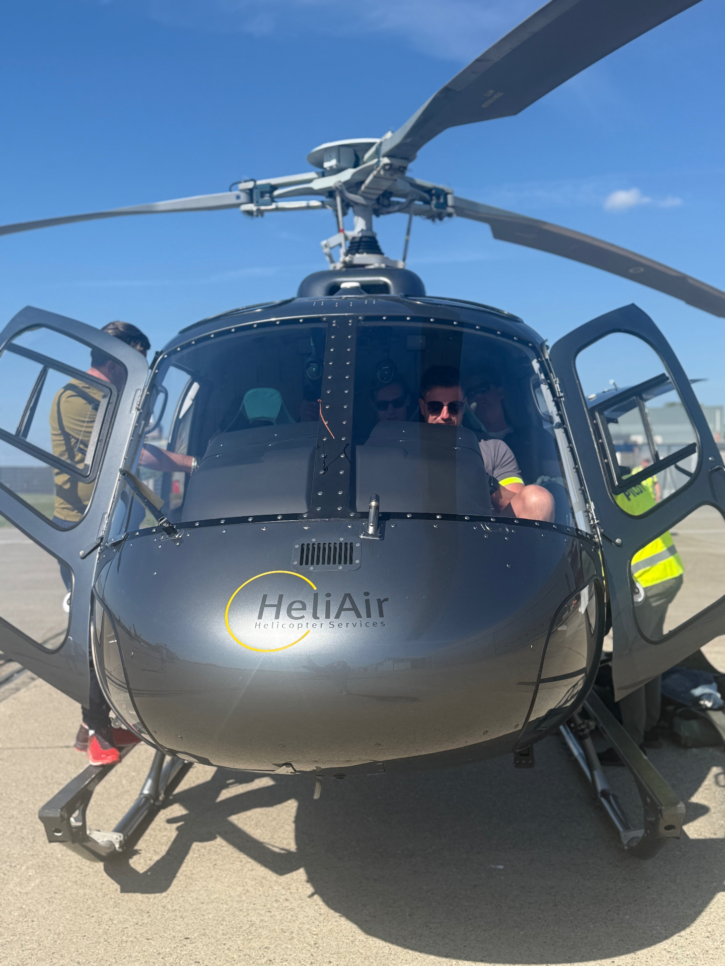 Per helikopter naar betere gesprekken. — ALSO Nederland, Exclusieve managementtweedaagse in Zuid-Limburg. — foto 1 van 17