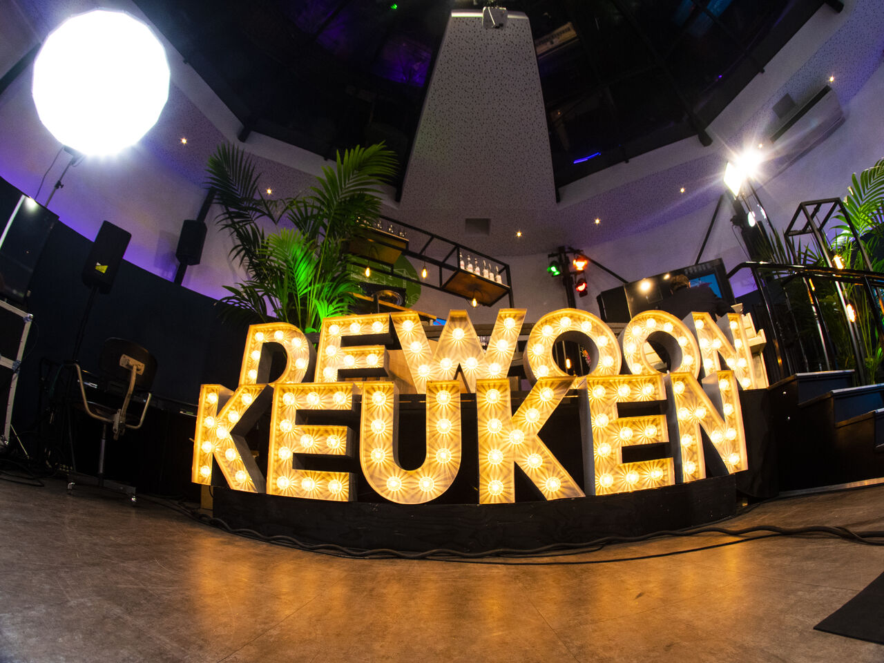 Samen bouwen aan wonen. — Op aanvraag, Thema-avond over de toekomst van wonen.