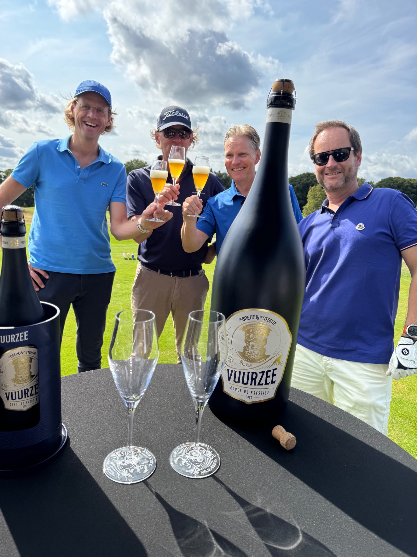 18 holes. Zes gangen. — XXLusive Golf Open, Culinair golfevenement. — foto 15 van 32