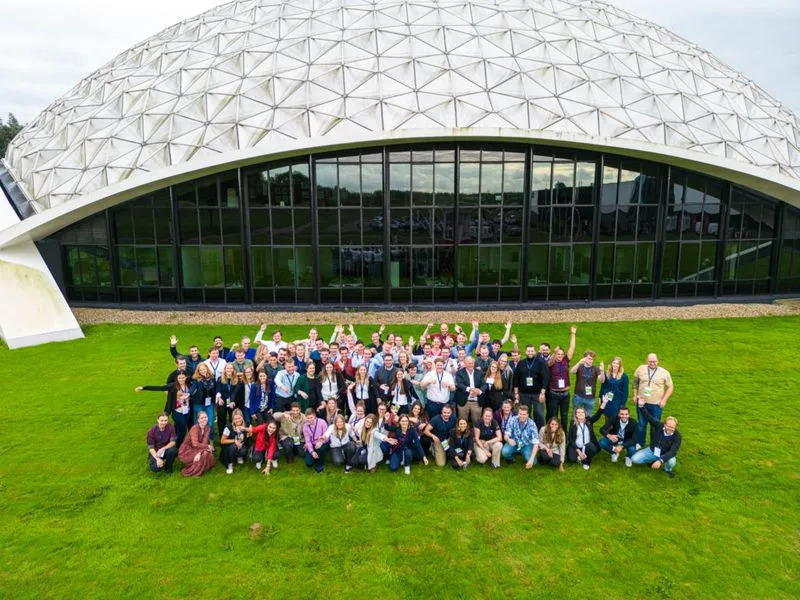 Van scherm naar samenwerking. — Vion Food Group, Internationale Young Professionals Day. door evenementenbureau Ik wil Kippenvel