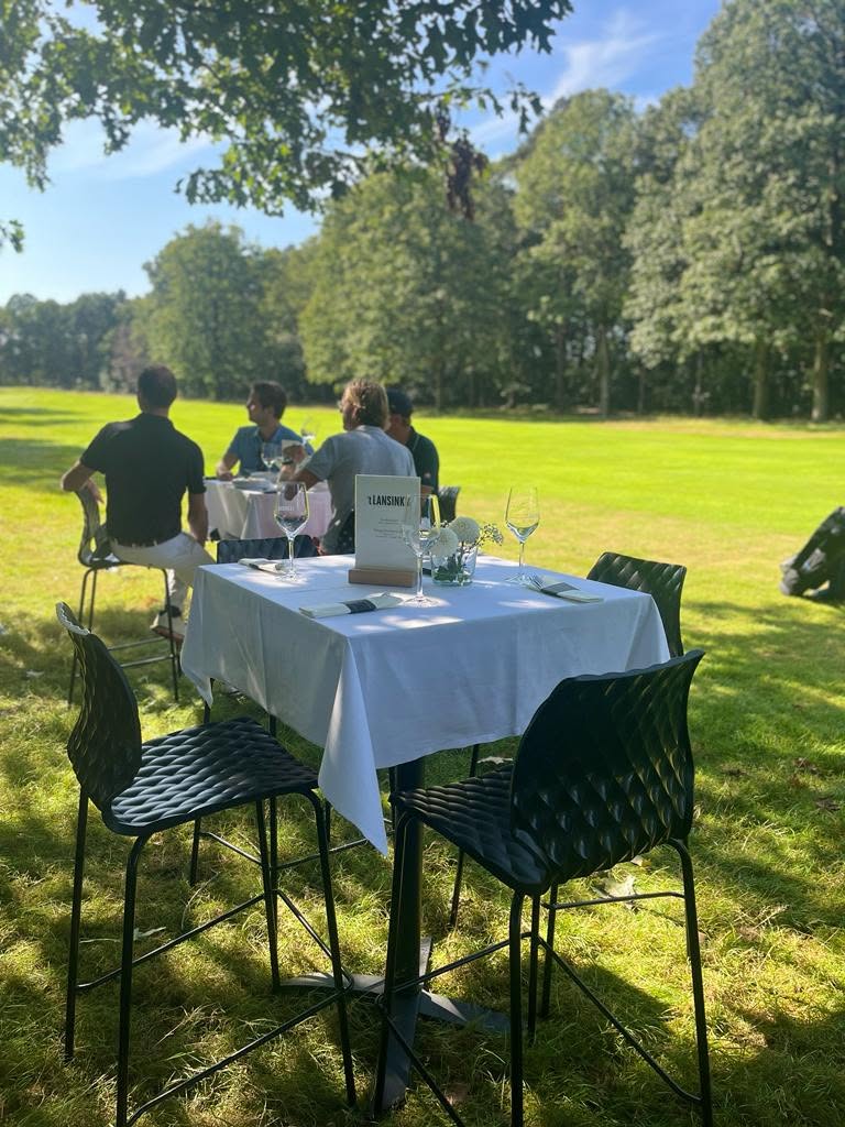 18 holes. Zes gangen. — XXLusive Golf Open, Culinair golfevenement. door evenementenbureau Ik wil Kippenvel